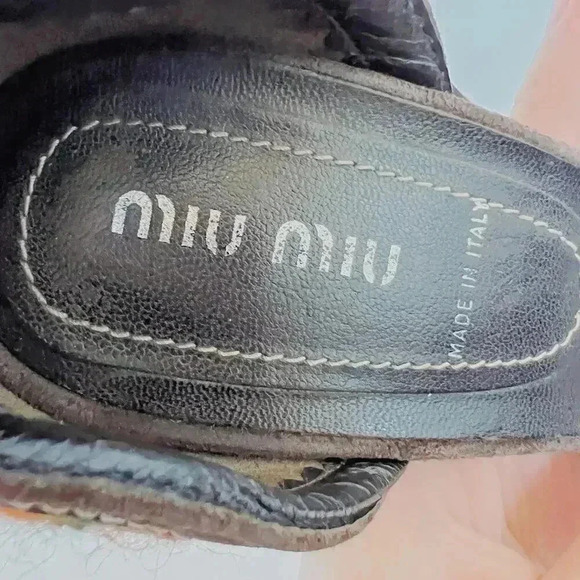 SOLD Miu Miu Y2K Green and Orange Yarn Abstract Rounded Chunky Heels - Picture 9 of 12